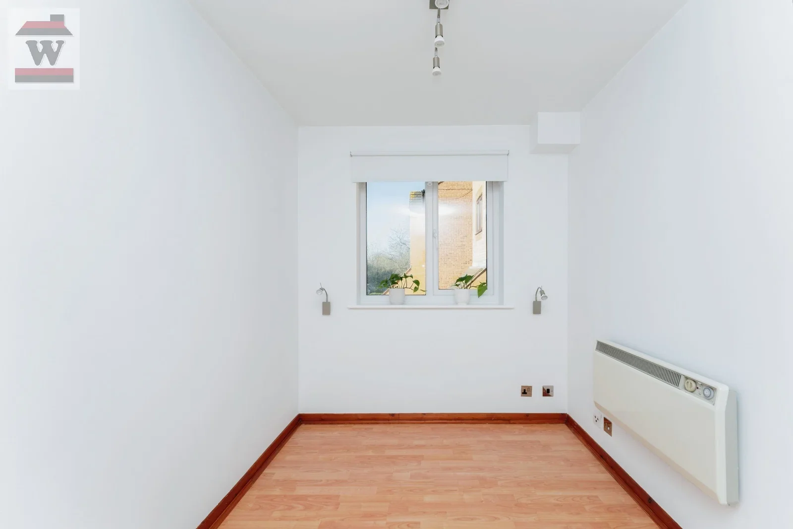 Flat Burket Close in Greater London