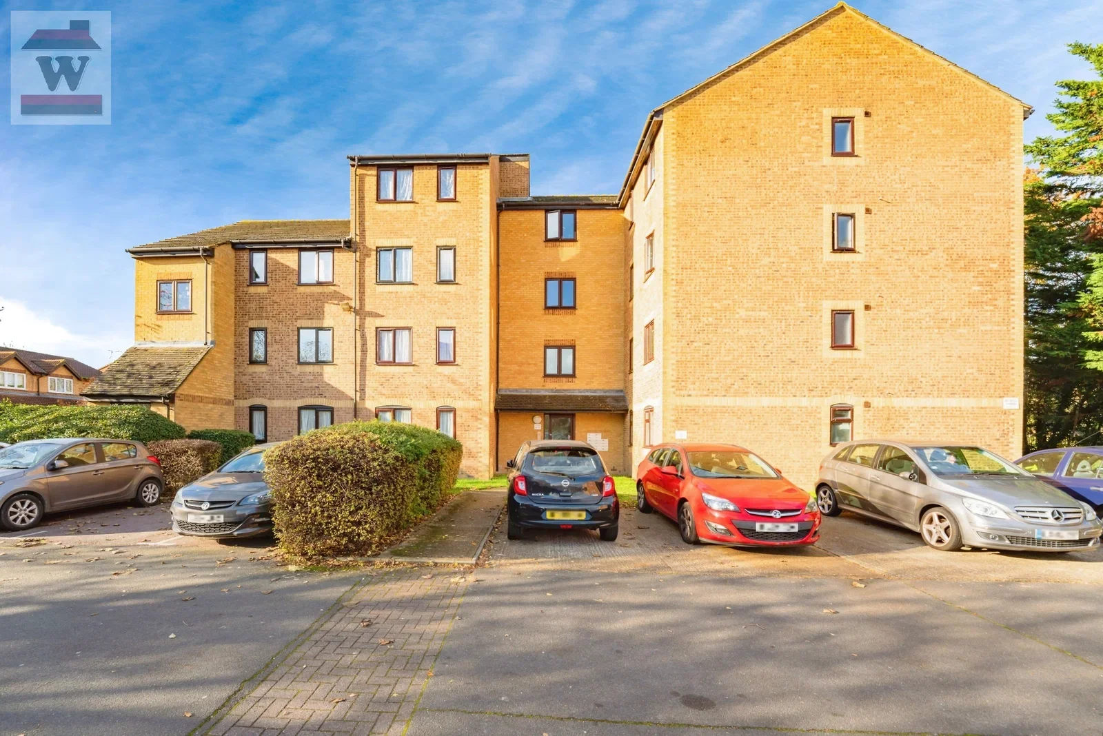 Flat Burket Close in Greater London