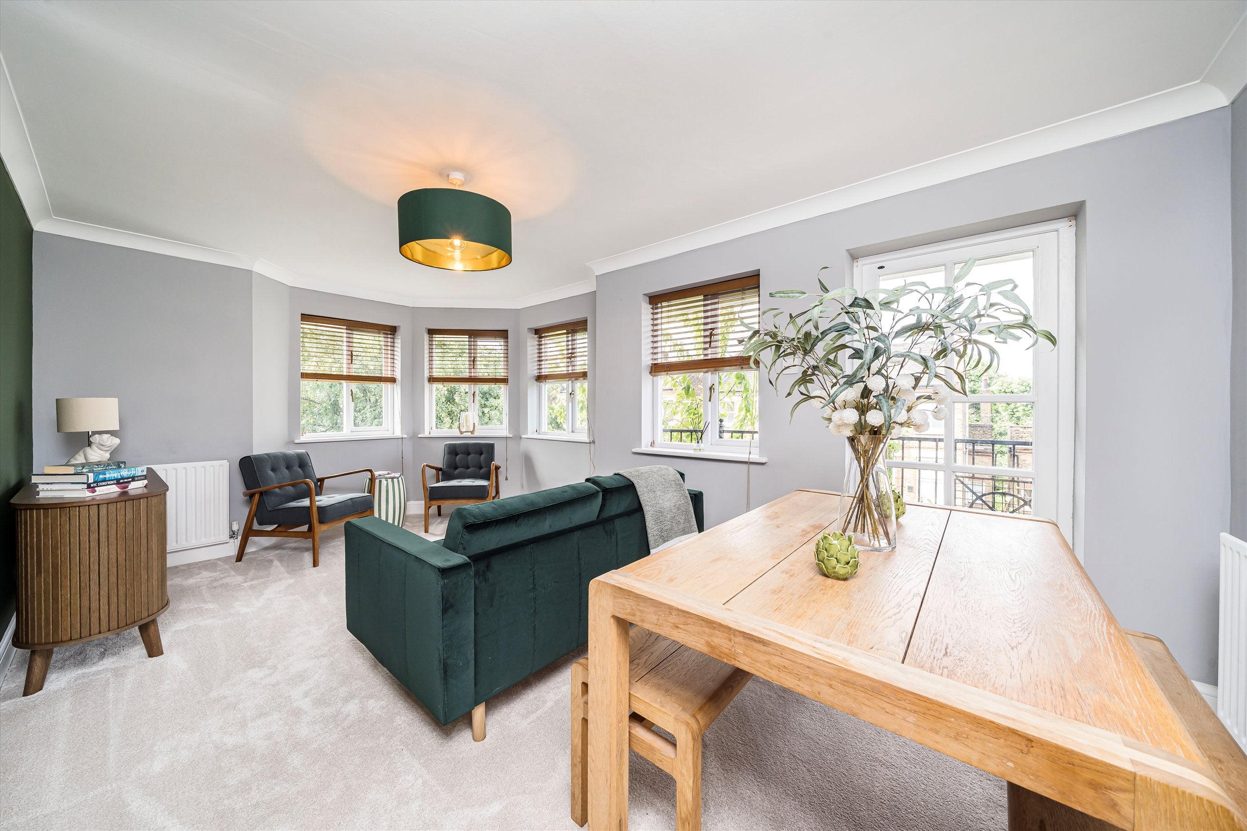 Flat Sycamore Mews in Greater London
