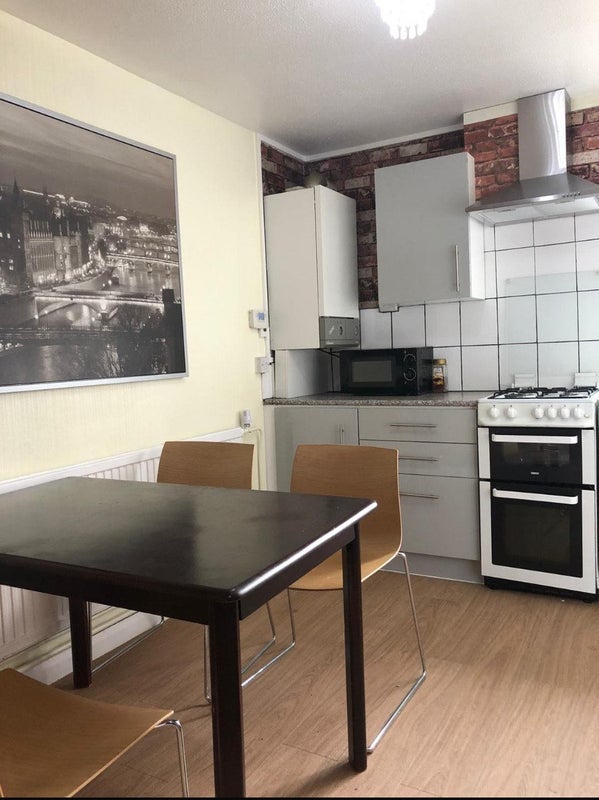 Room British Street in Greater London