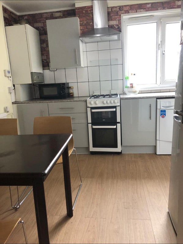 Room British Street in Greater London