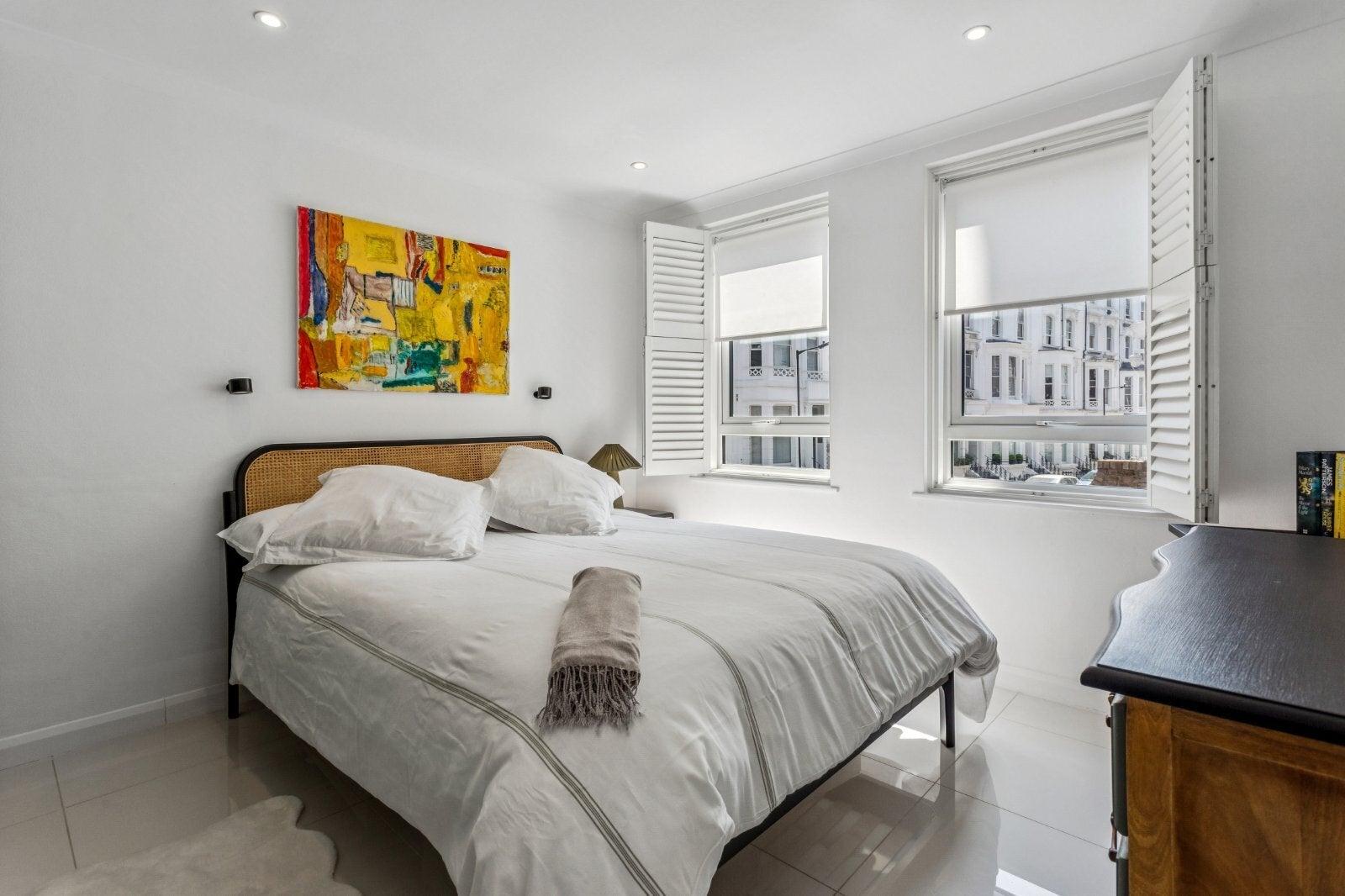 House Burdett Mews in City of Westminster