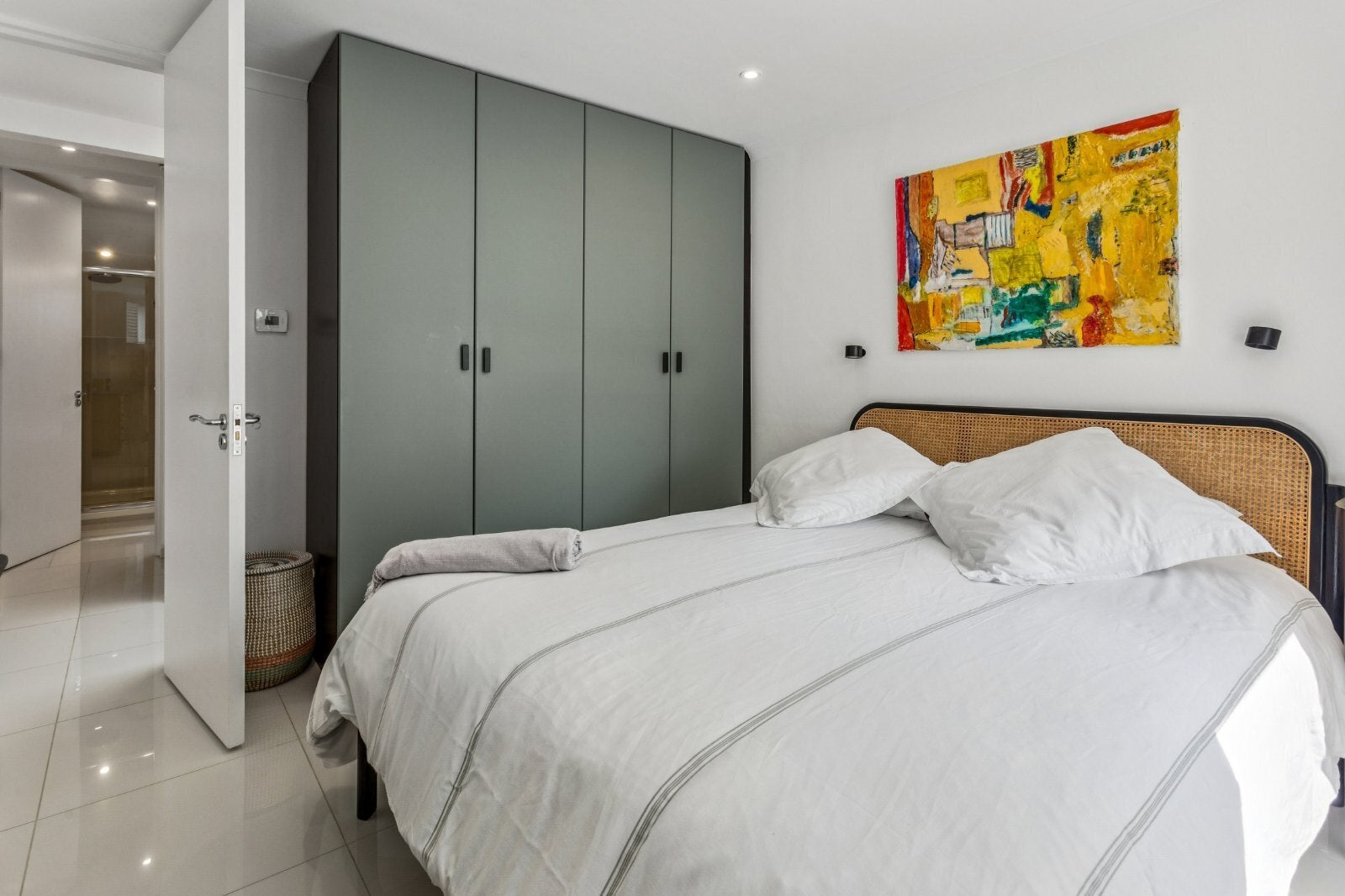 House Burdett Mews in City of Westminster