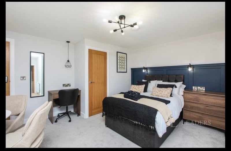 Room Dunstan Street in Gedling