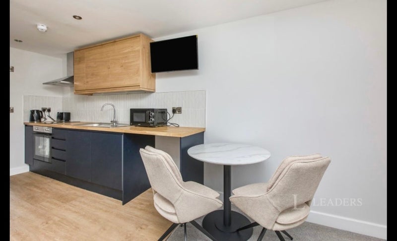 Room Dunstan Street in Gedling