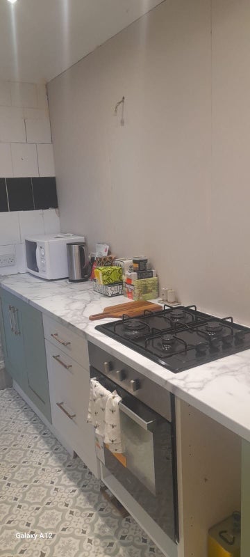 Room Haselbury Road in Greater London