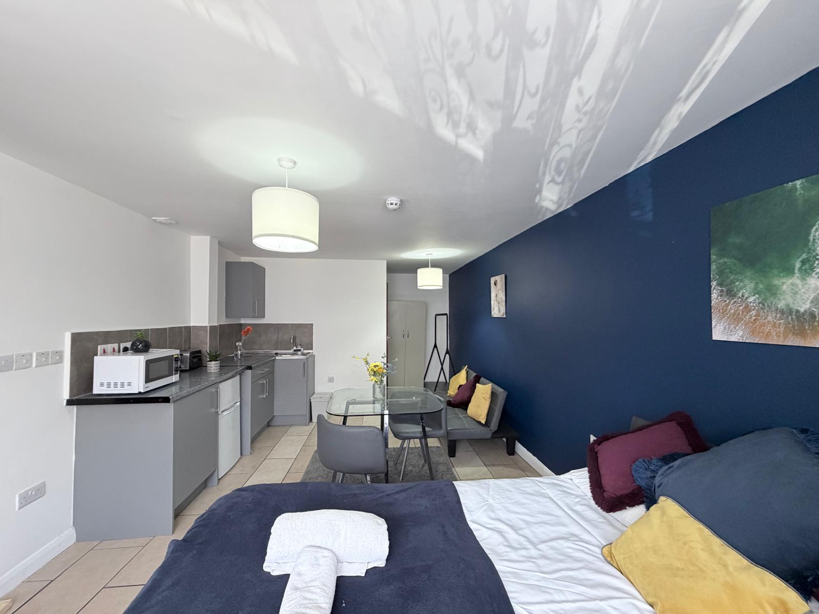 Room Stratford Road in London