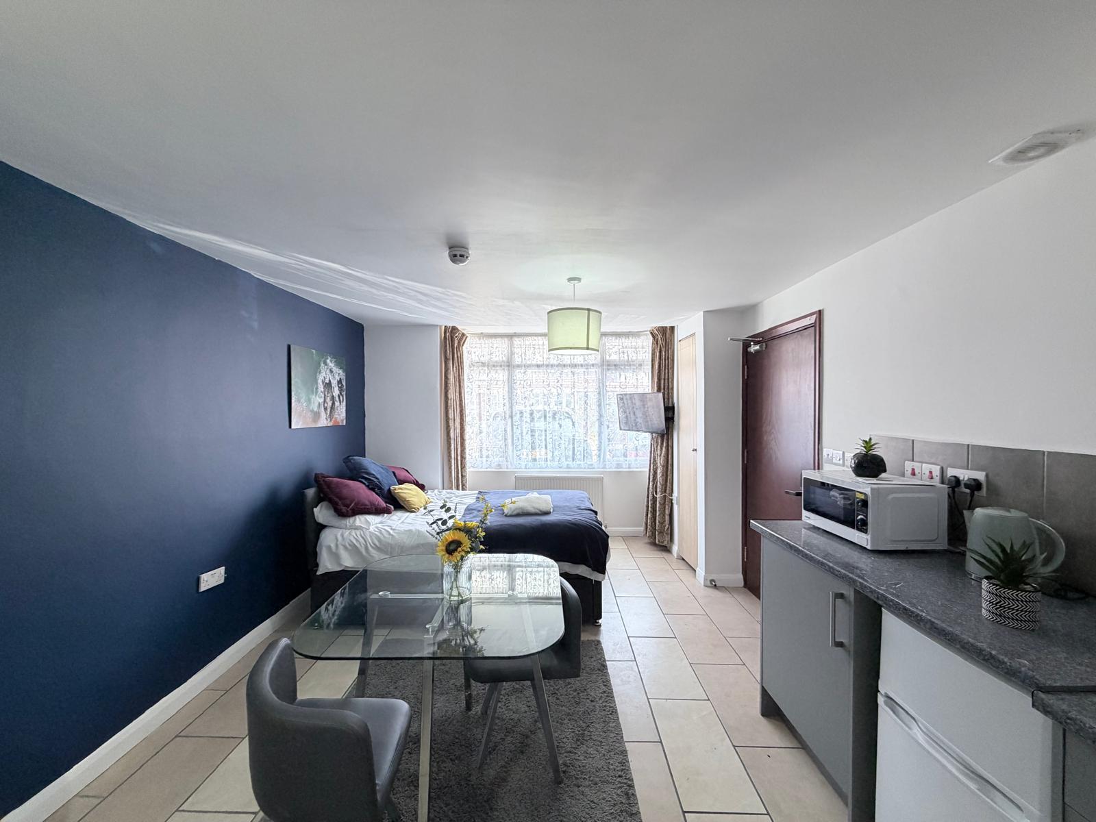 Room Stratford Road in London