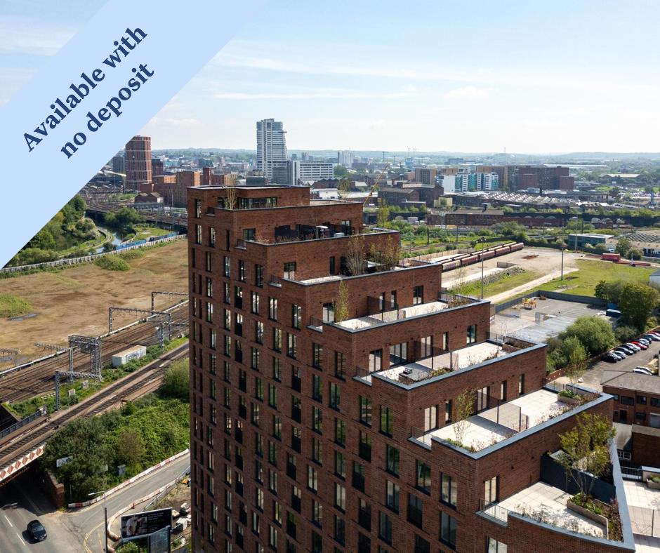 Flat Whitehall Road in Leeds