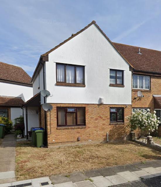 Flat Bertrand Way in Greater London