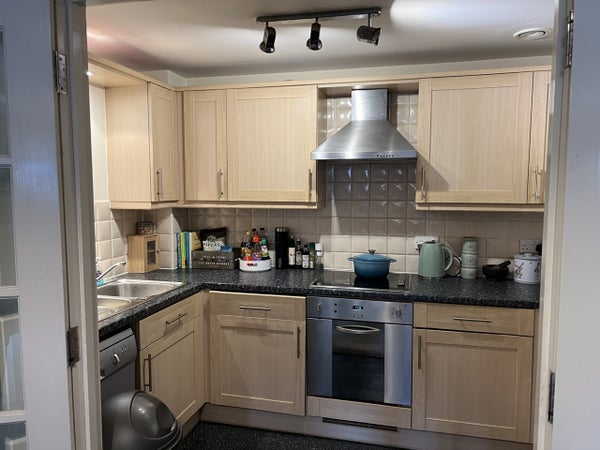 Flat Woodcote Road in London Borough of Sutton