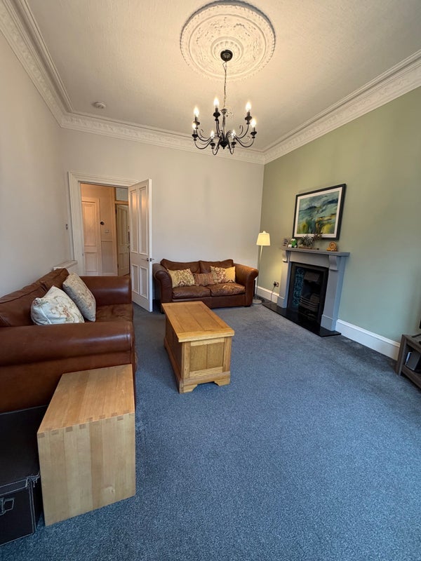 Room Minard Road in Glasgow