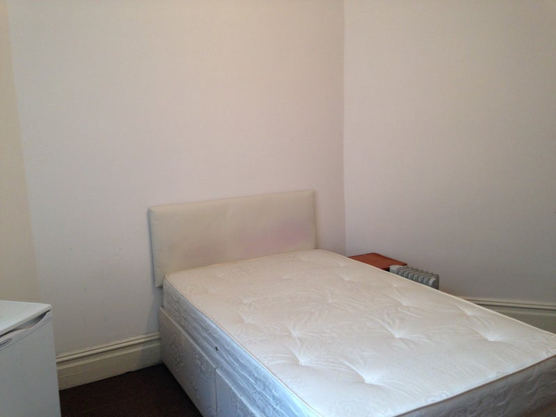Room Moseley Road in Manchester