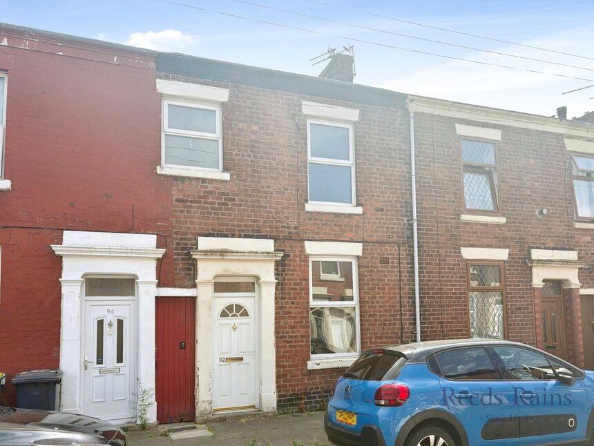 Flat Lovat Road in Preston