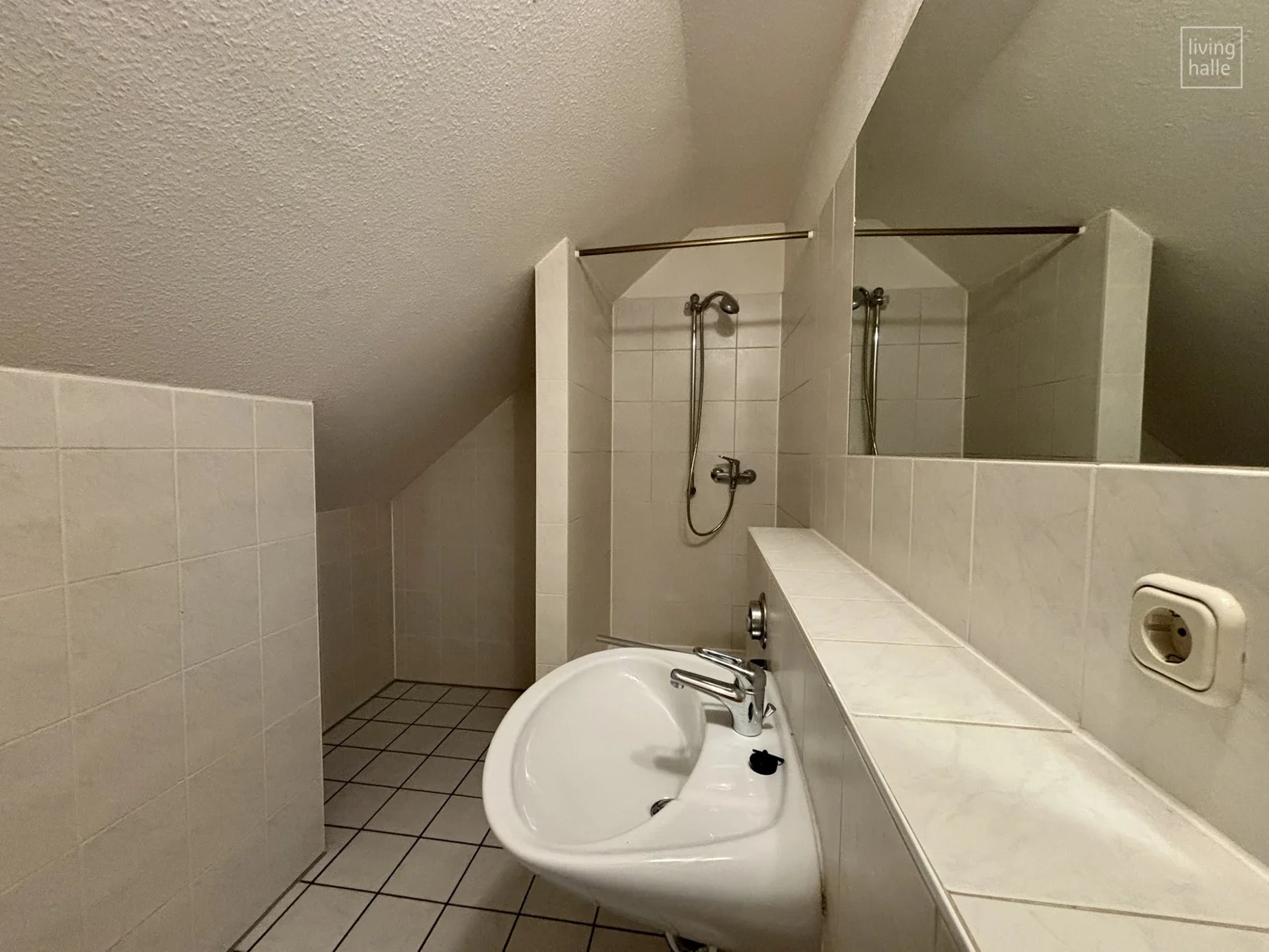 Wohnung Schillerplatz in Salzatal