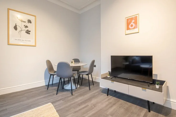Flat Parsonage Road in Manchester