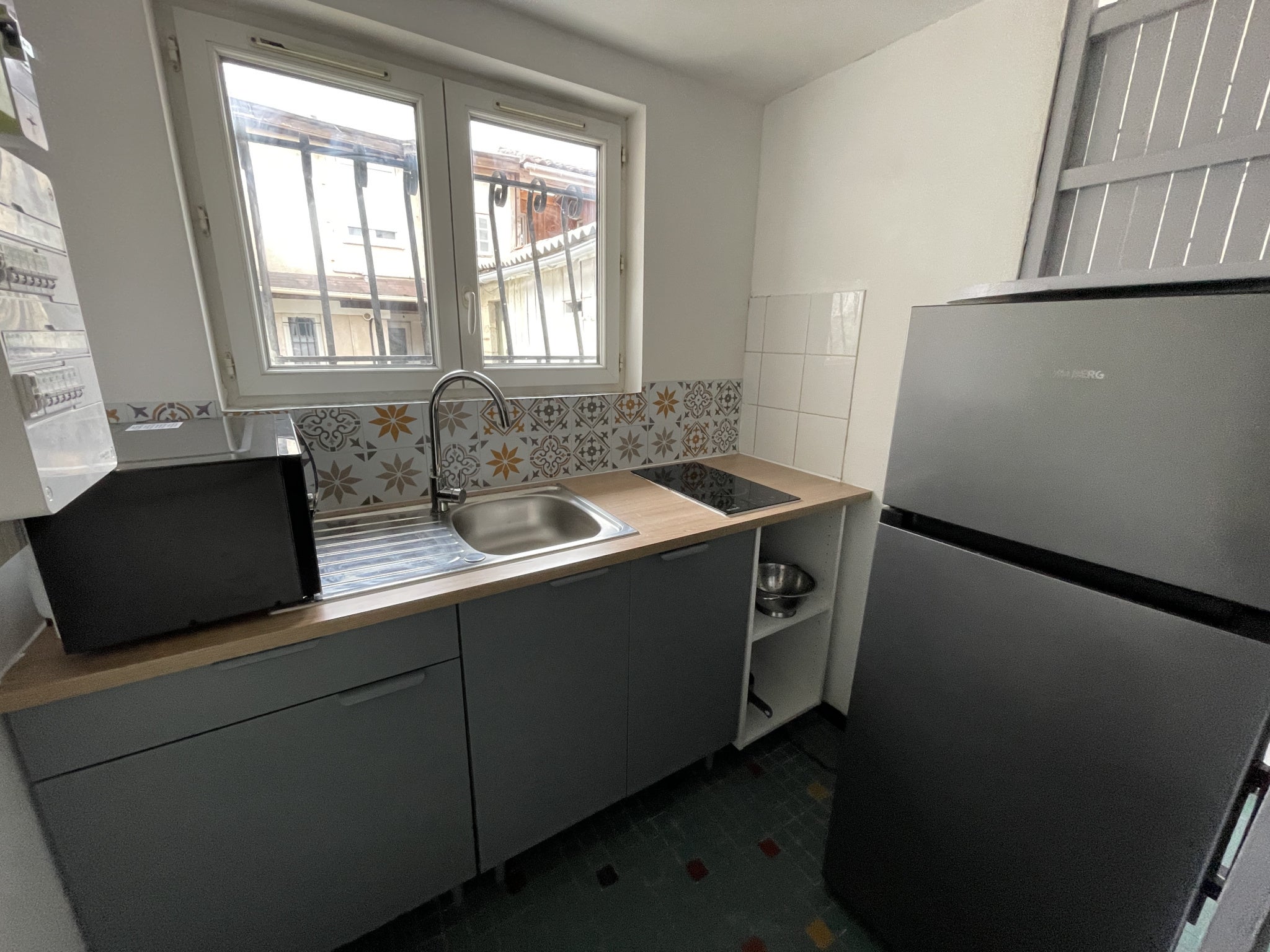 Flat Rue Blaise Pascal in Bordeaux