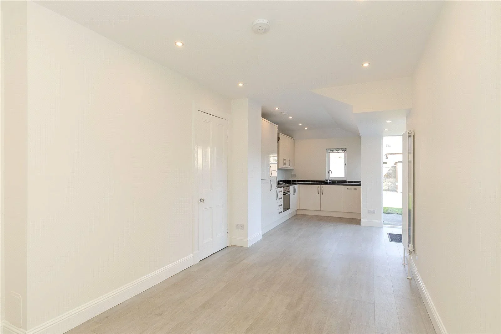 House Comiston Drive in City of Edinburgh
