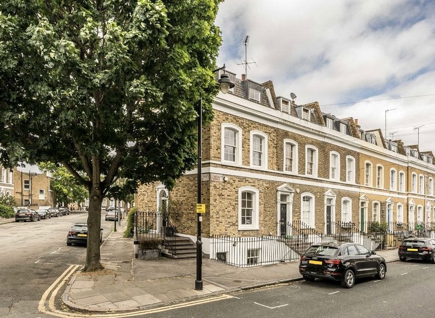 House St. Philip's Way in Greater London