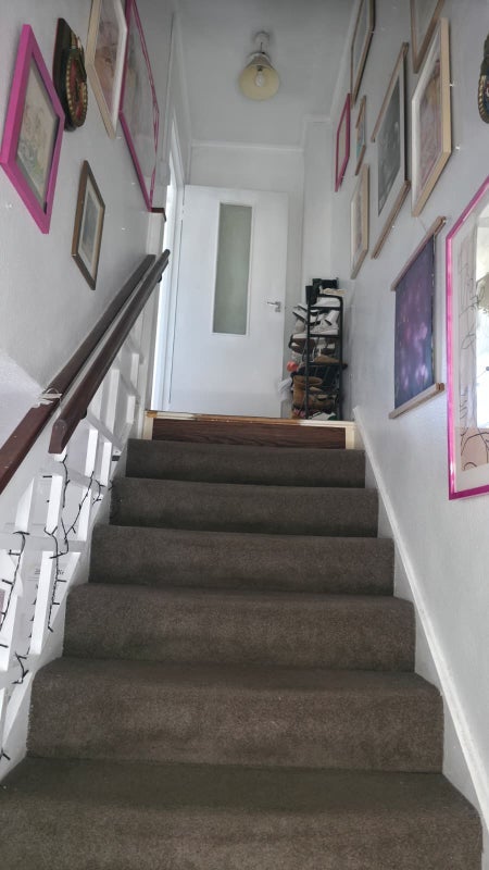 Room Courtlands Avenue in Greater London