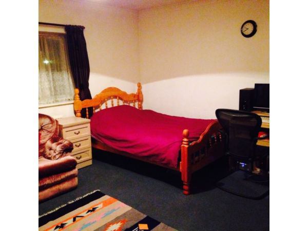 Room Maryland Road in Greater London