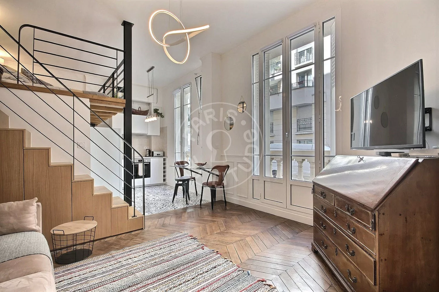 Flat Rue d'Oslo in Paris