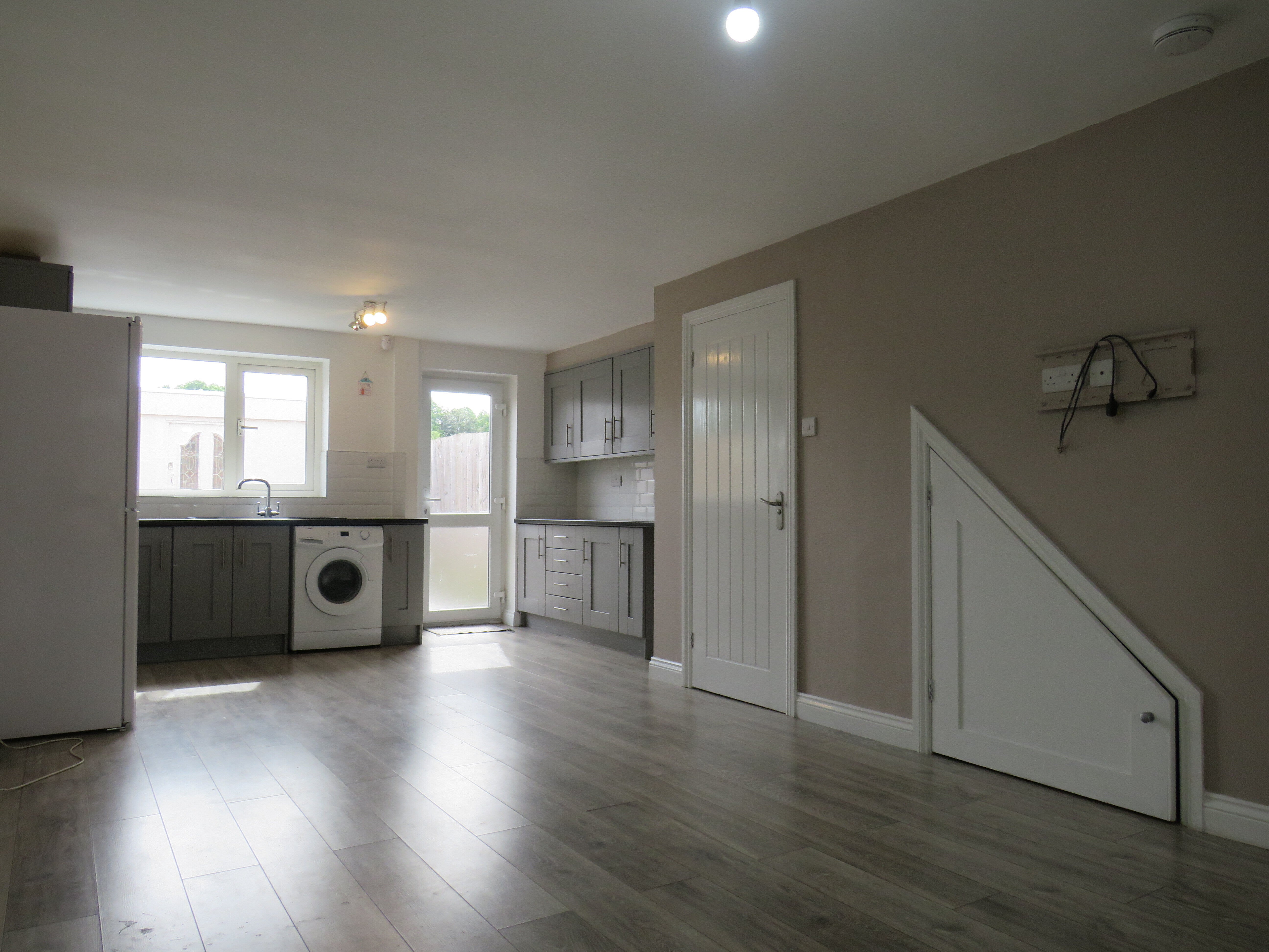 House Lynton Close in Warwick