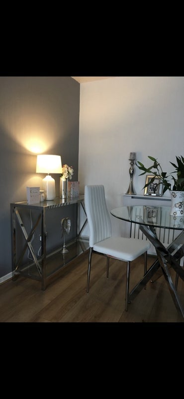 Room The Hawthornes in Kingswood