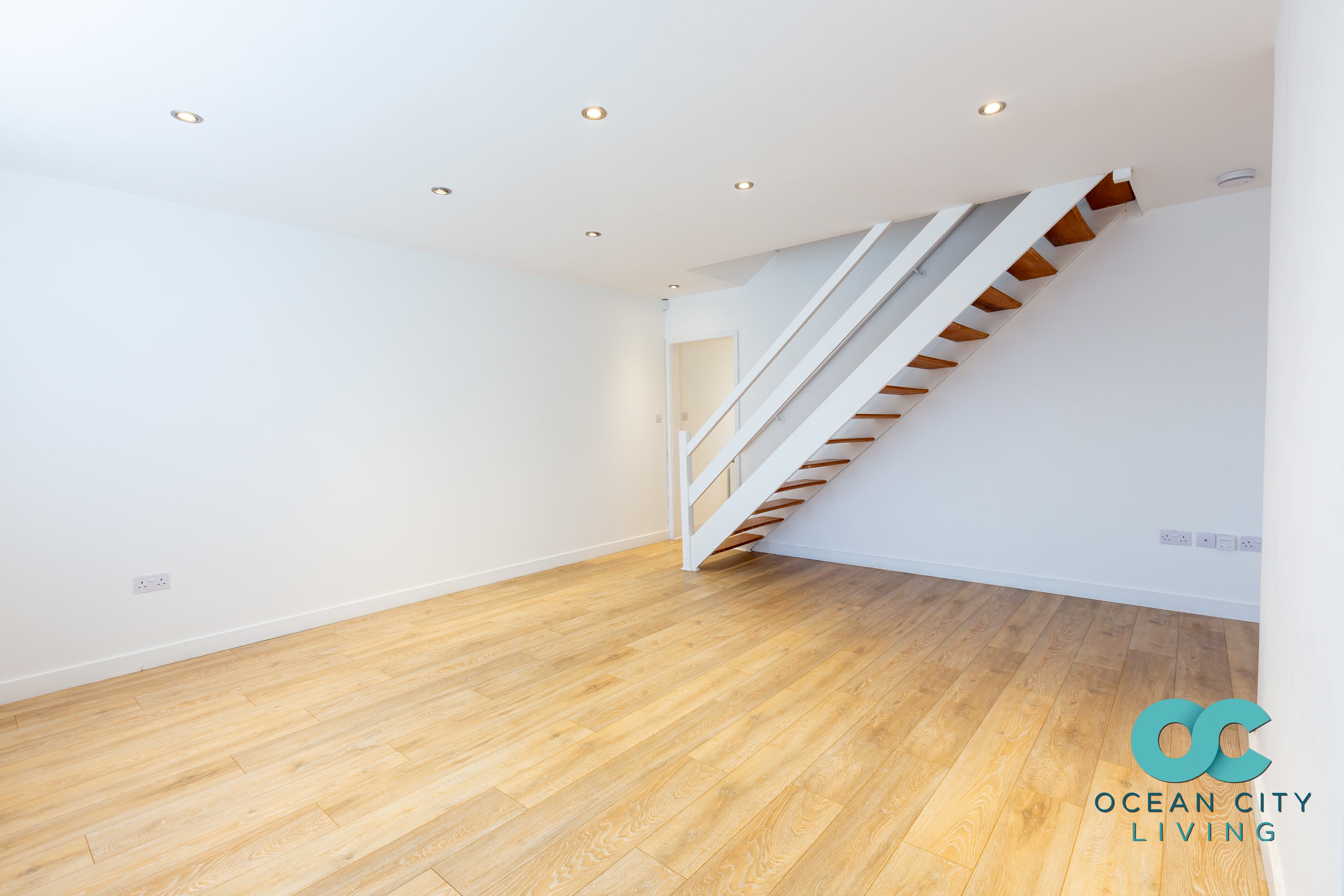 House Pleasure Hill Close in Plymouth