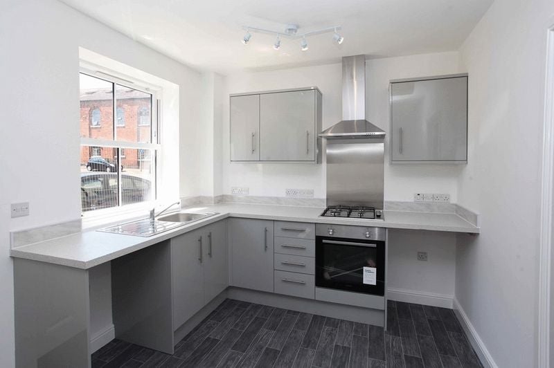 Flat Wesley Court in Ketley