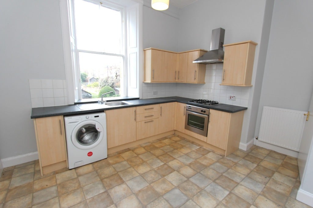 Flat Morningside Road in City of Edinburgh