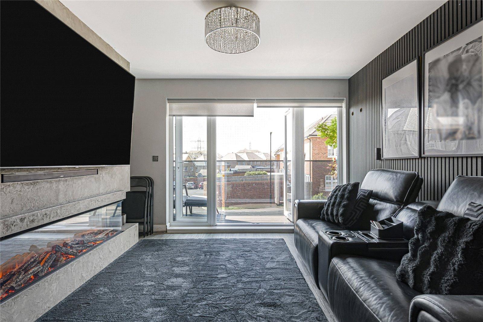 Flat Ackers Drive in Ebbsfleet Garden City