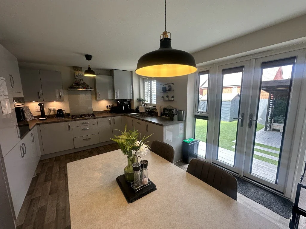 House Pinnels Road in Wellingborough
