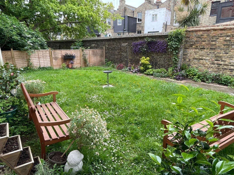 Room Hurlock Street in Greater London