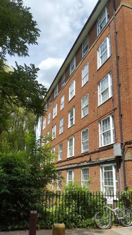 Room Hurlock Street in Greater London