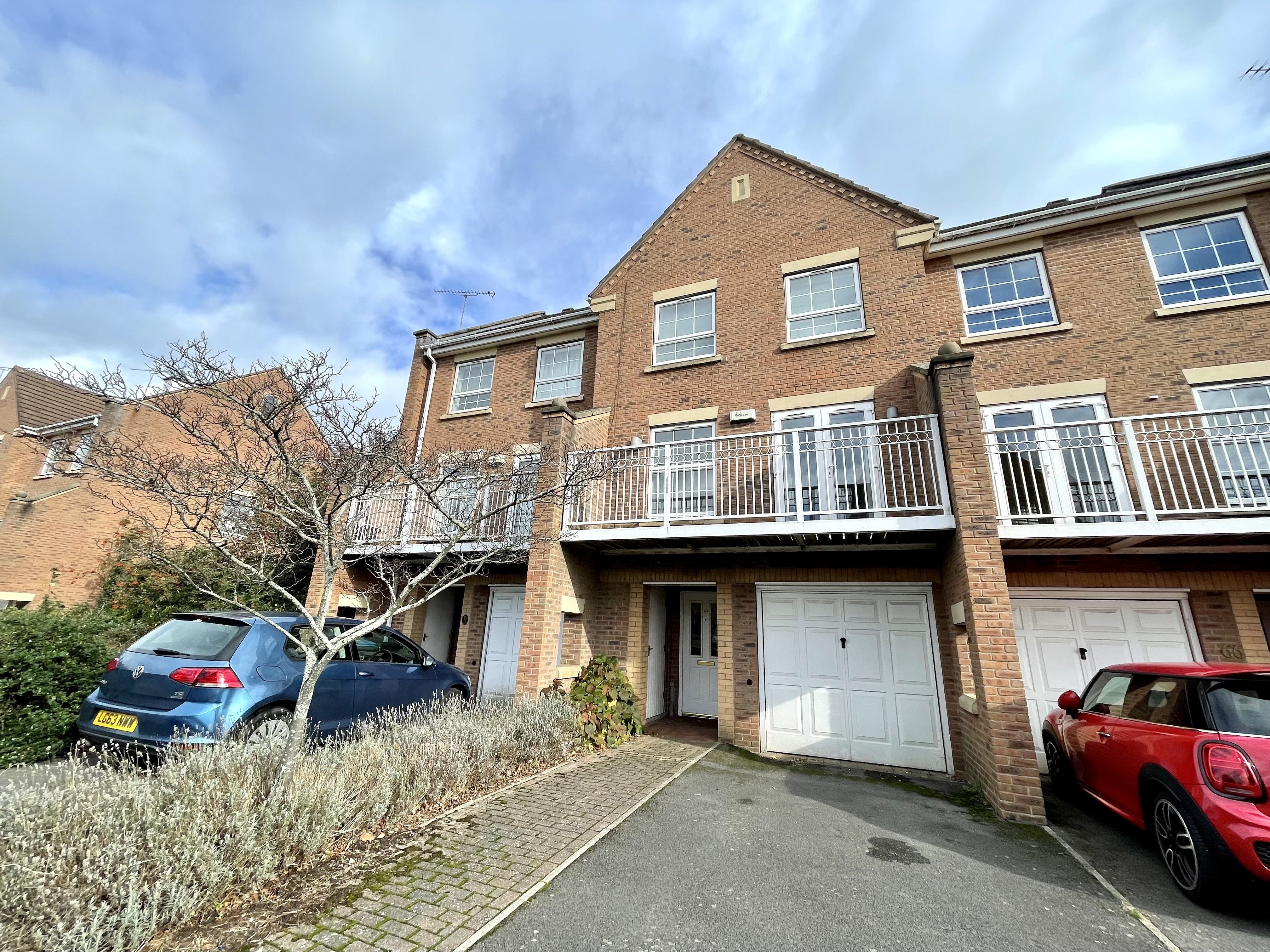 House Gillquart Way in Coventry