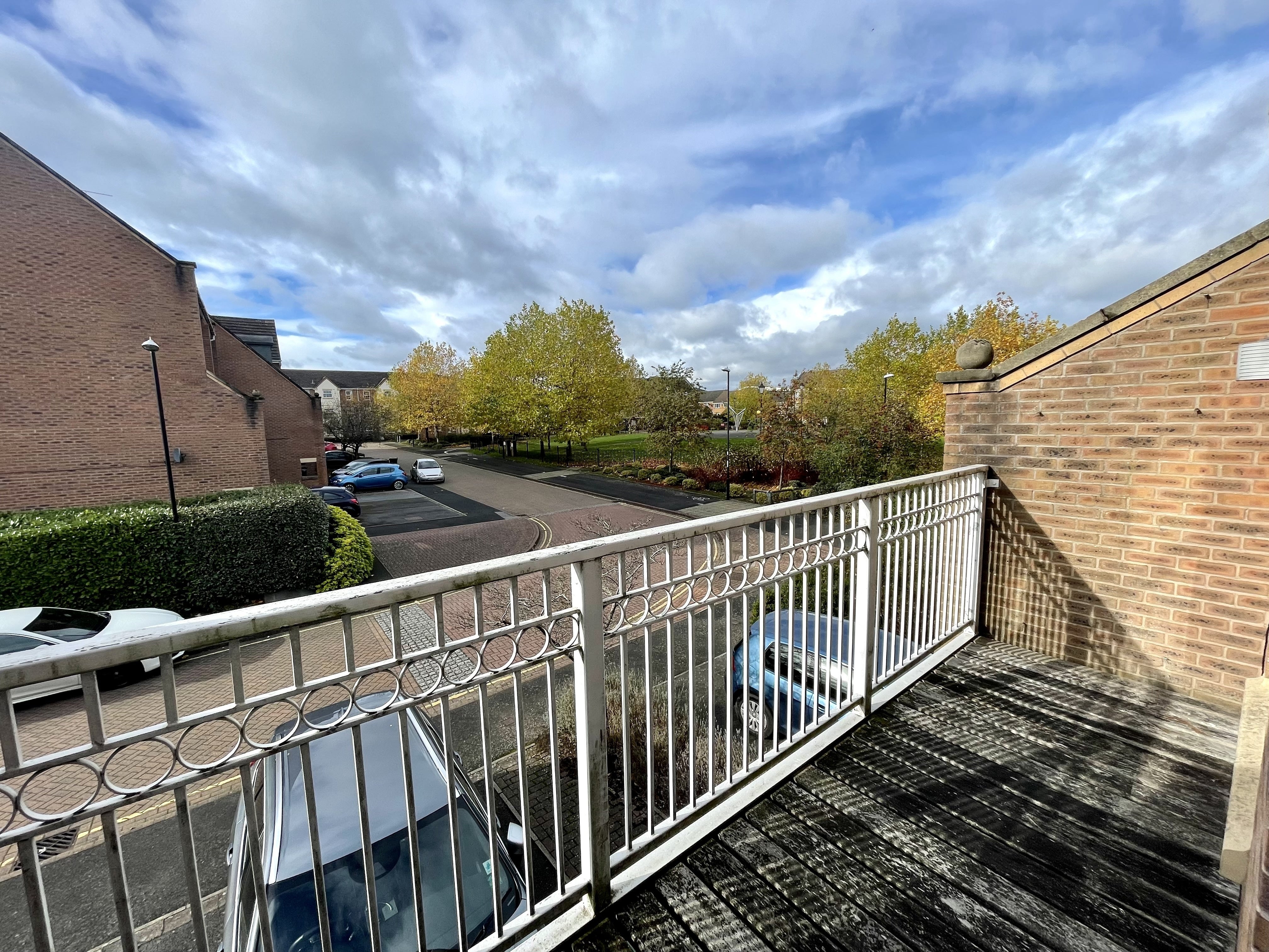 House Gillquart Way in Coventry