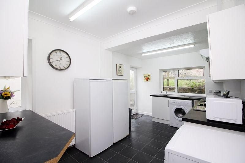 Flat Stow Hill in Pontypridd