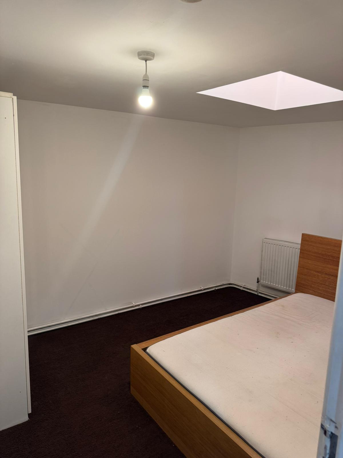 Room Mayesbrook Road in Greater London
