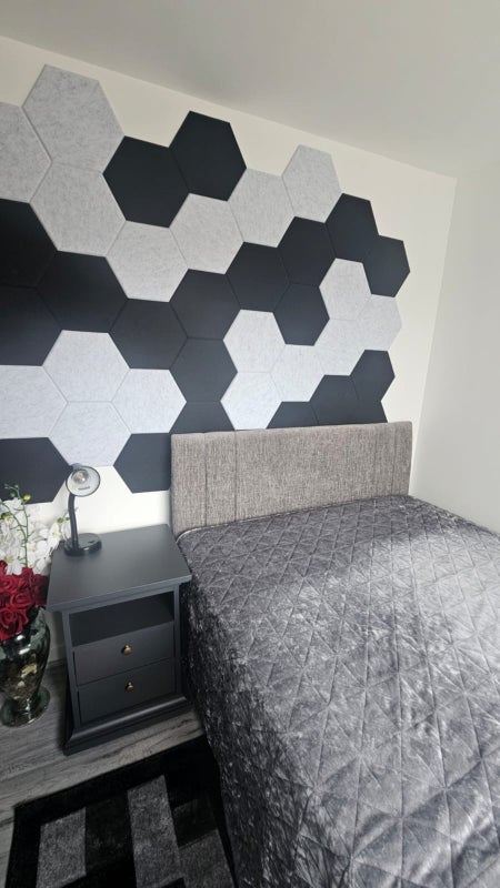 Flat Stonefield Close in Crawley