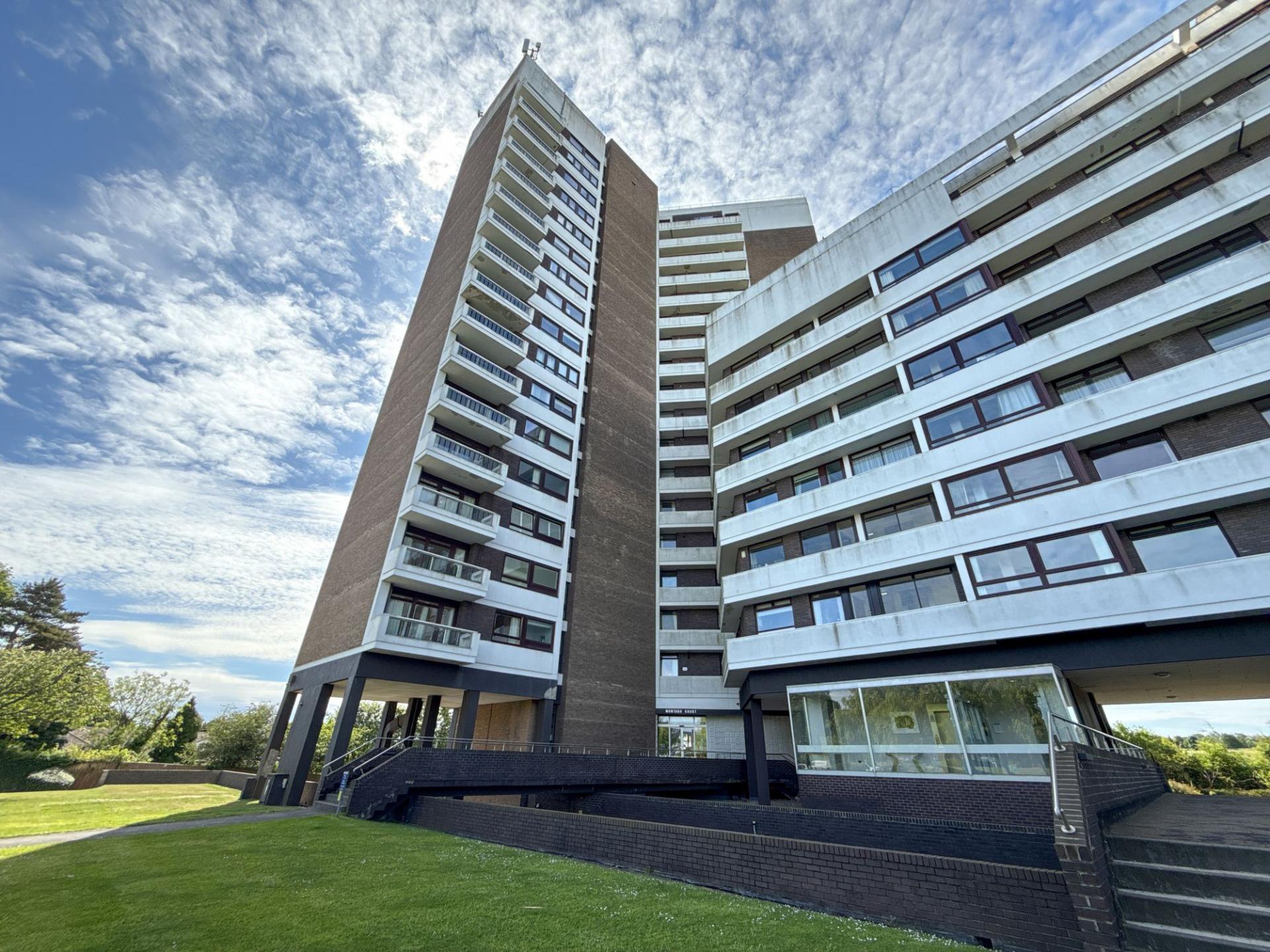 Flat Montagu Court in Newcastle upon Tyne