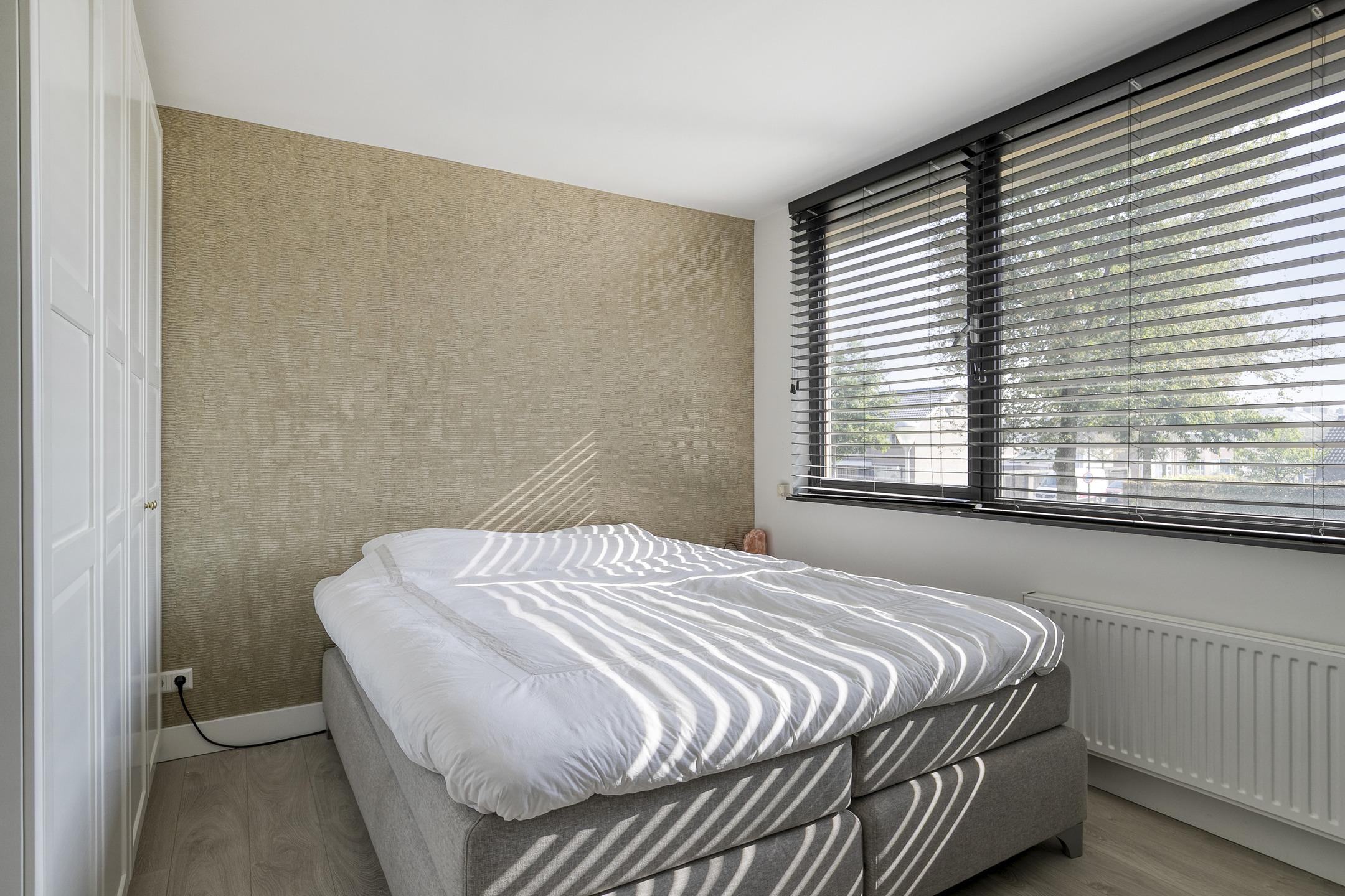 Tussenwoning te koop: Raadhuisstraat 93, Rosmalen