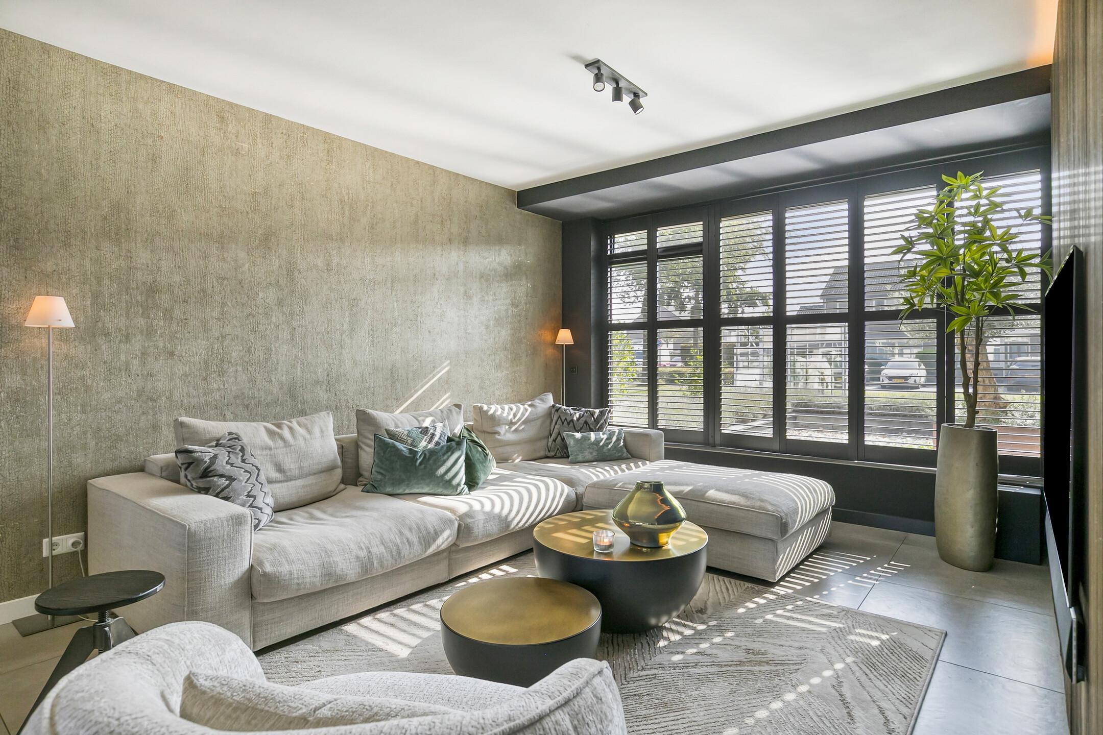 Tussenwoning te koop: Raadhuisstraat 93, Rosmalen