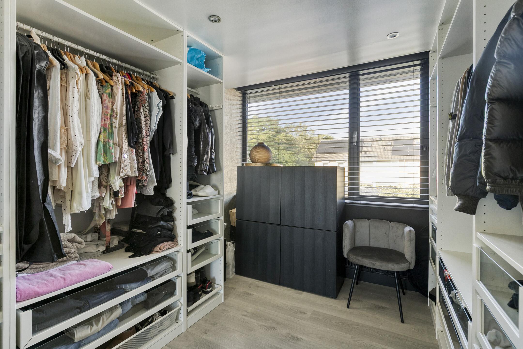 Tussenwoning te koop: Raadhuisstraat 93, Rosmalen