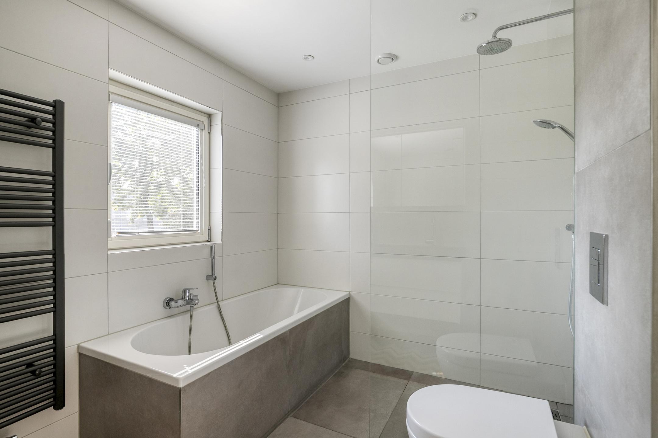 Tussenwoning te koop: Raadhuisstraat 93, Rosmalen