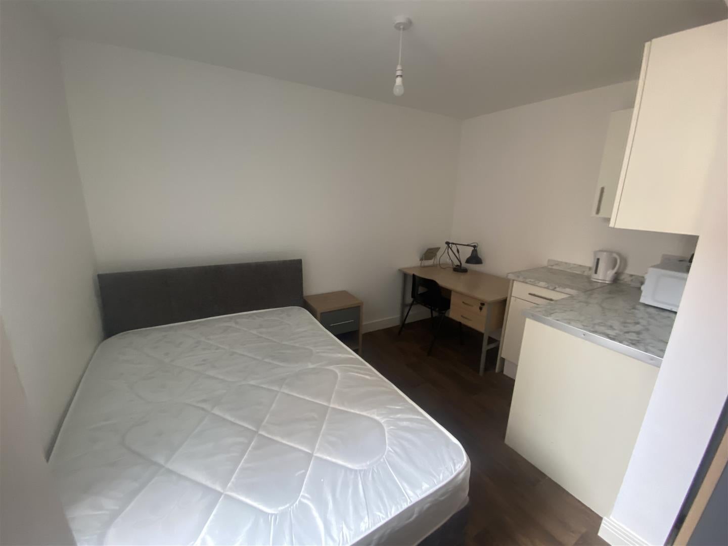 Room Woodhouse Road in Mansfield Woodhouse