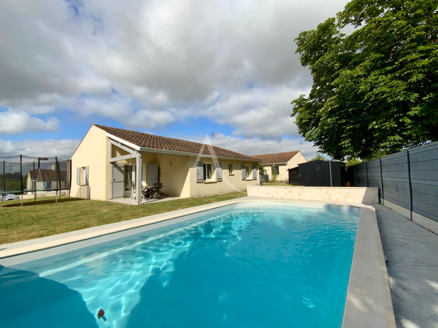 House Route de Chadenac in Jarnac-Champagne