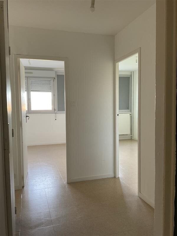 Flat Rue du 8 Mai 1945 in Fures