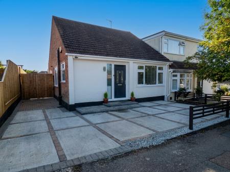 House Alan Grove in Southend-on-Sea
