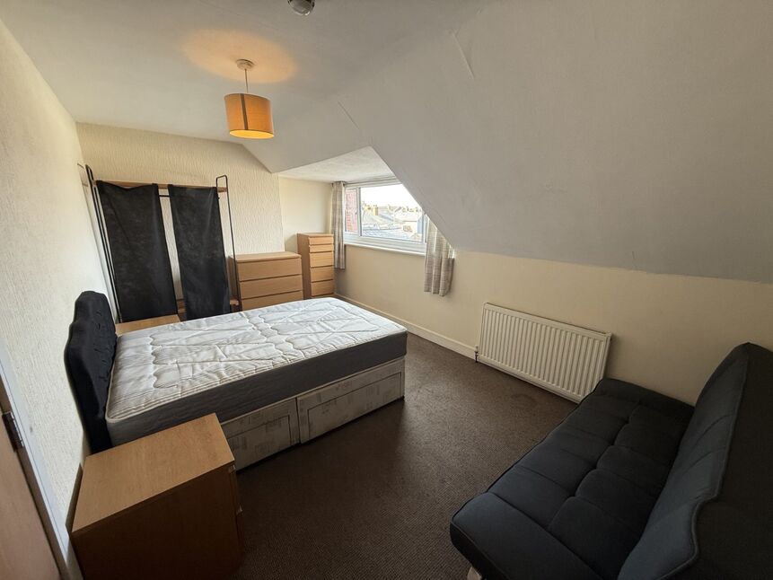 Room New Burlington Road in Bridlington